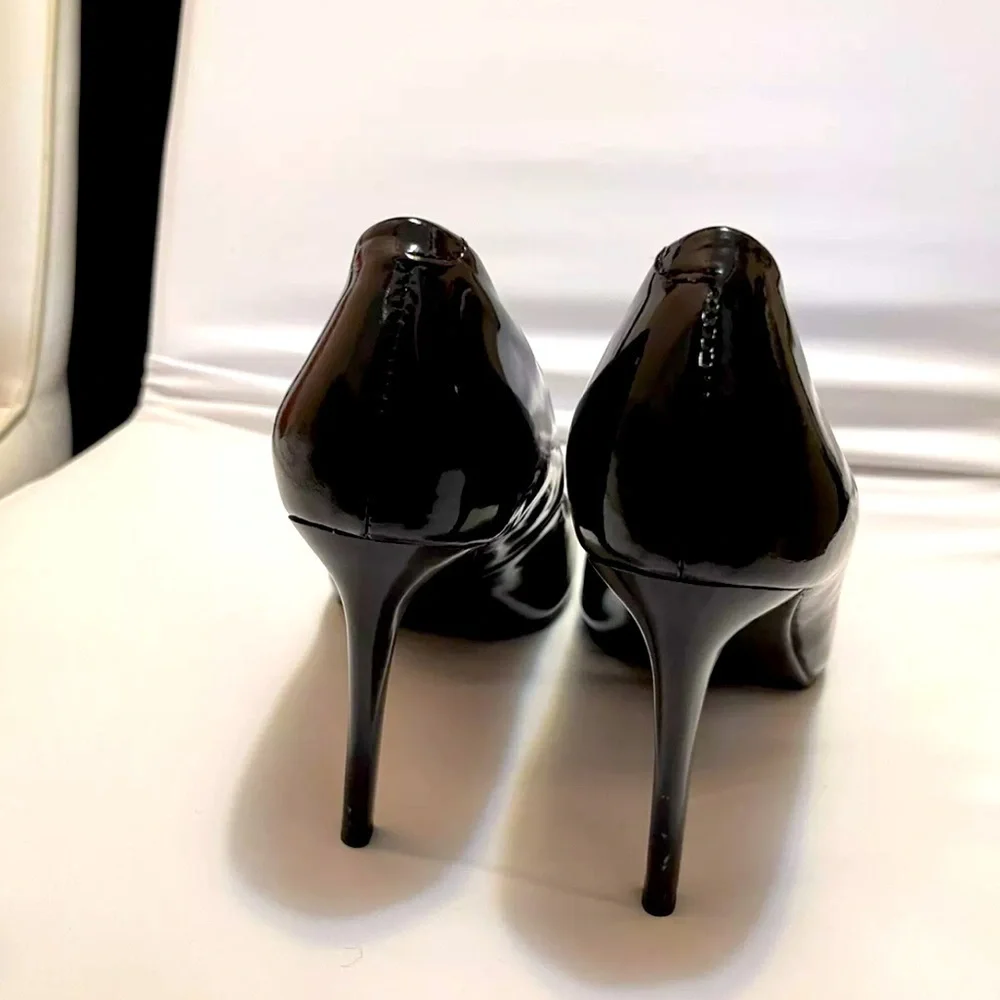 CARLABAY WOMANS HEEL SHOES SIZE 8 black